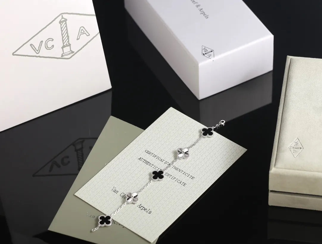 Van Cleef & Arpels Clover Bracelet - Premium Quality