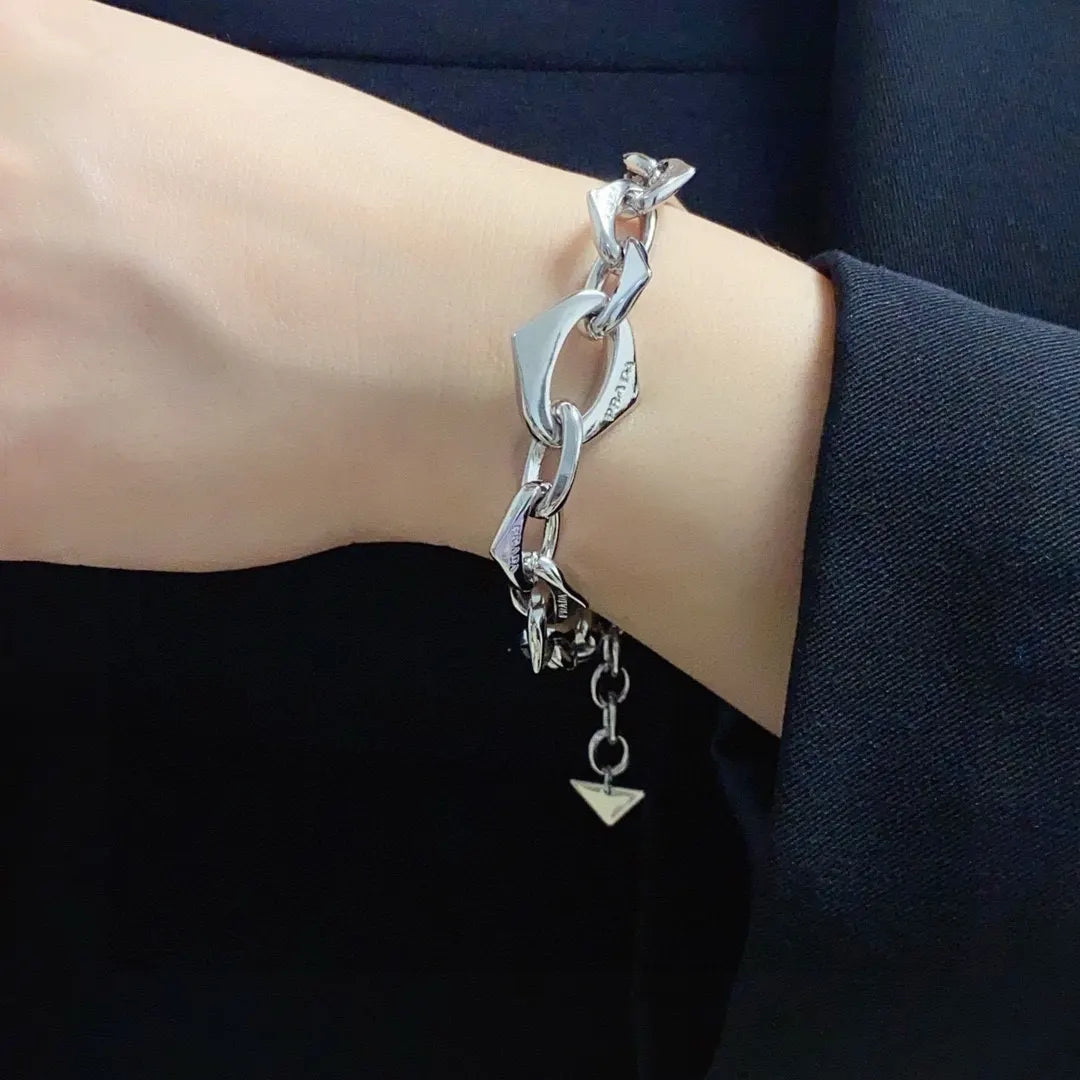 Premium Silver Chain Bracelet - Modern Chic Design