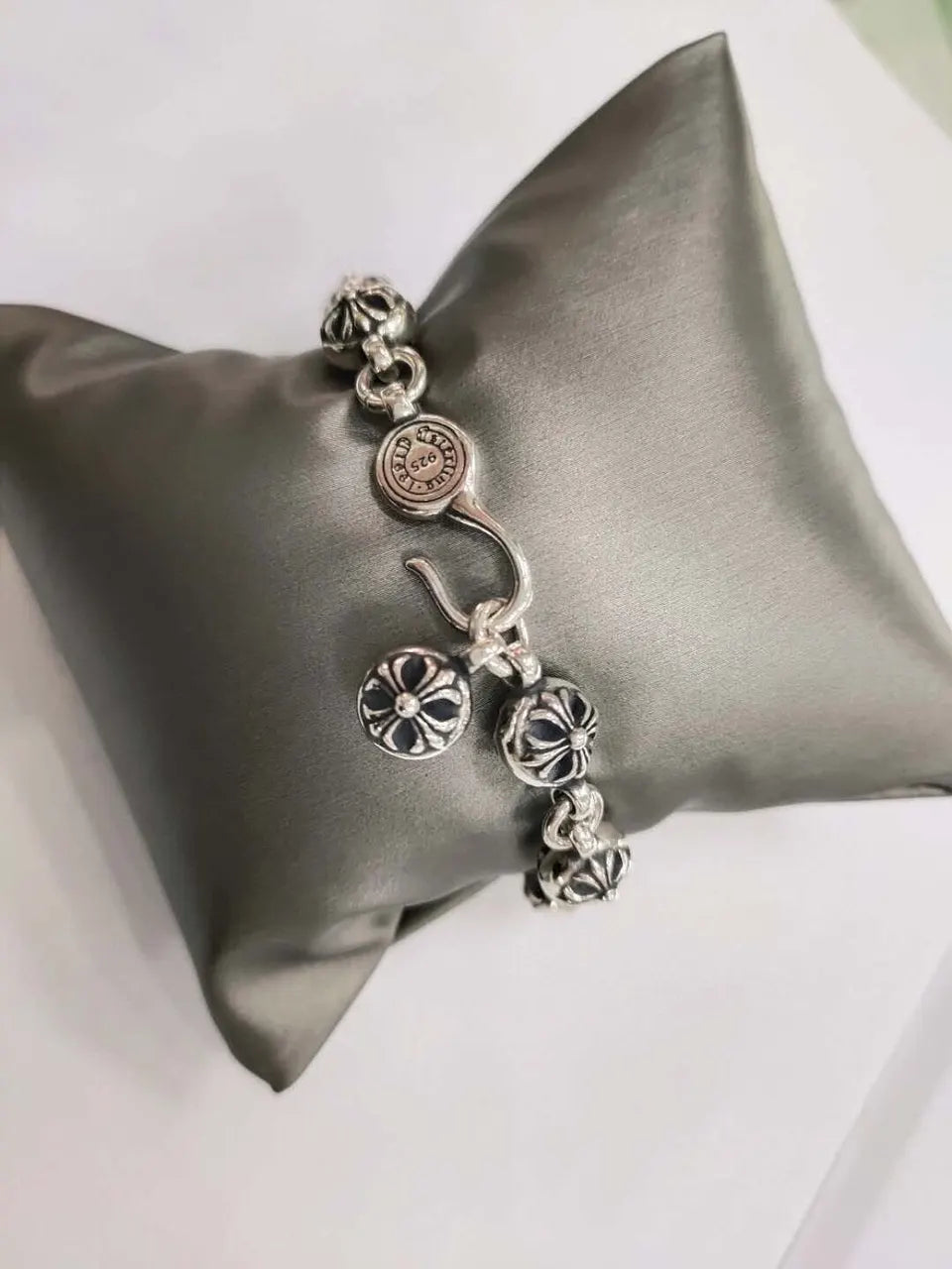 Premium Silver Floral Cross Bracelet - Timeless Elegance