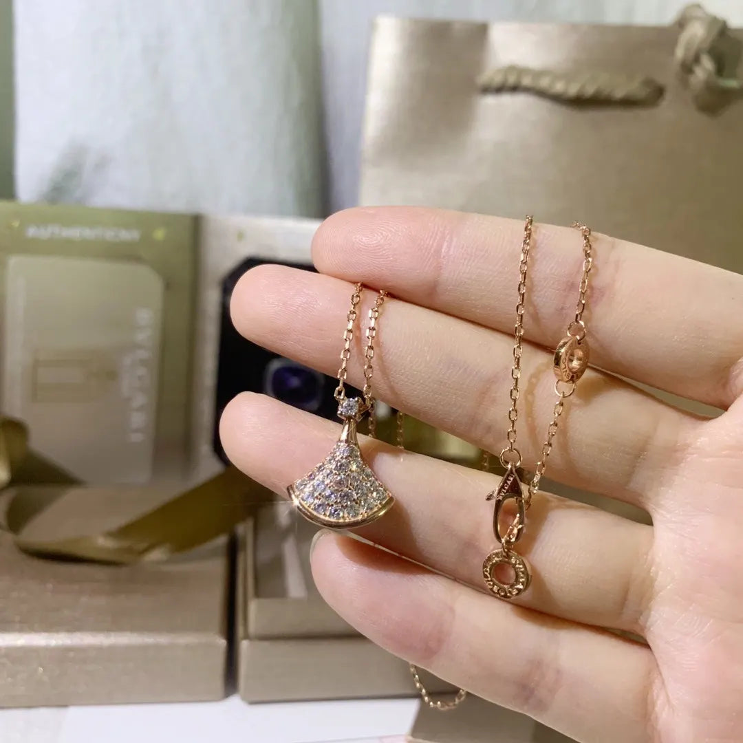 Bvlgari Rose Gold Diamond Divas' Dream Necklace