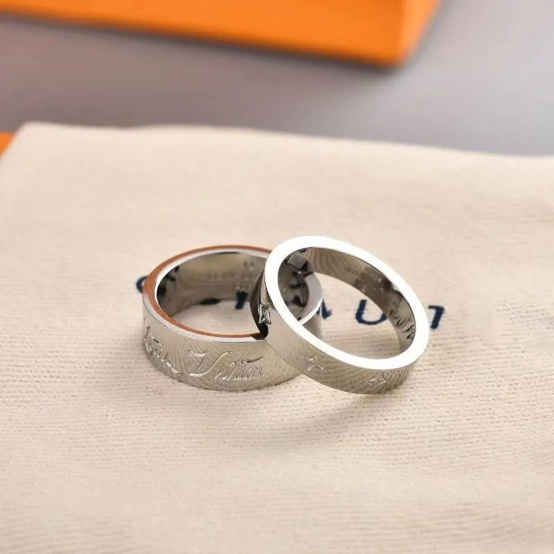 LV Silver Star Engraved Band Ring - Louis Vuitton
