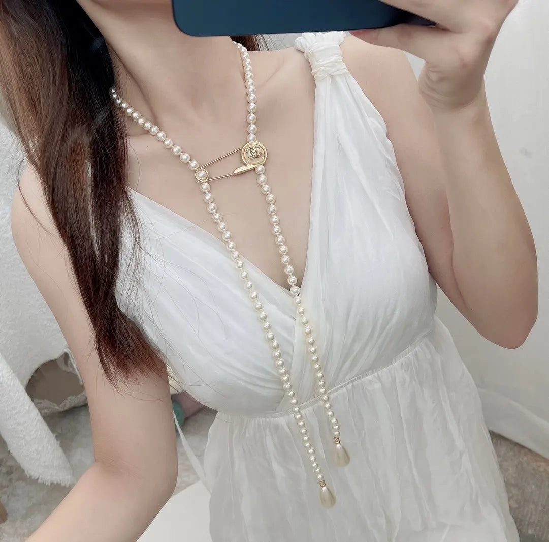 Chanel Pearl Safety Pin Necklace - Gold & Ivory