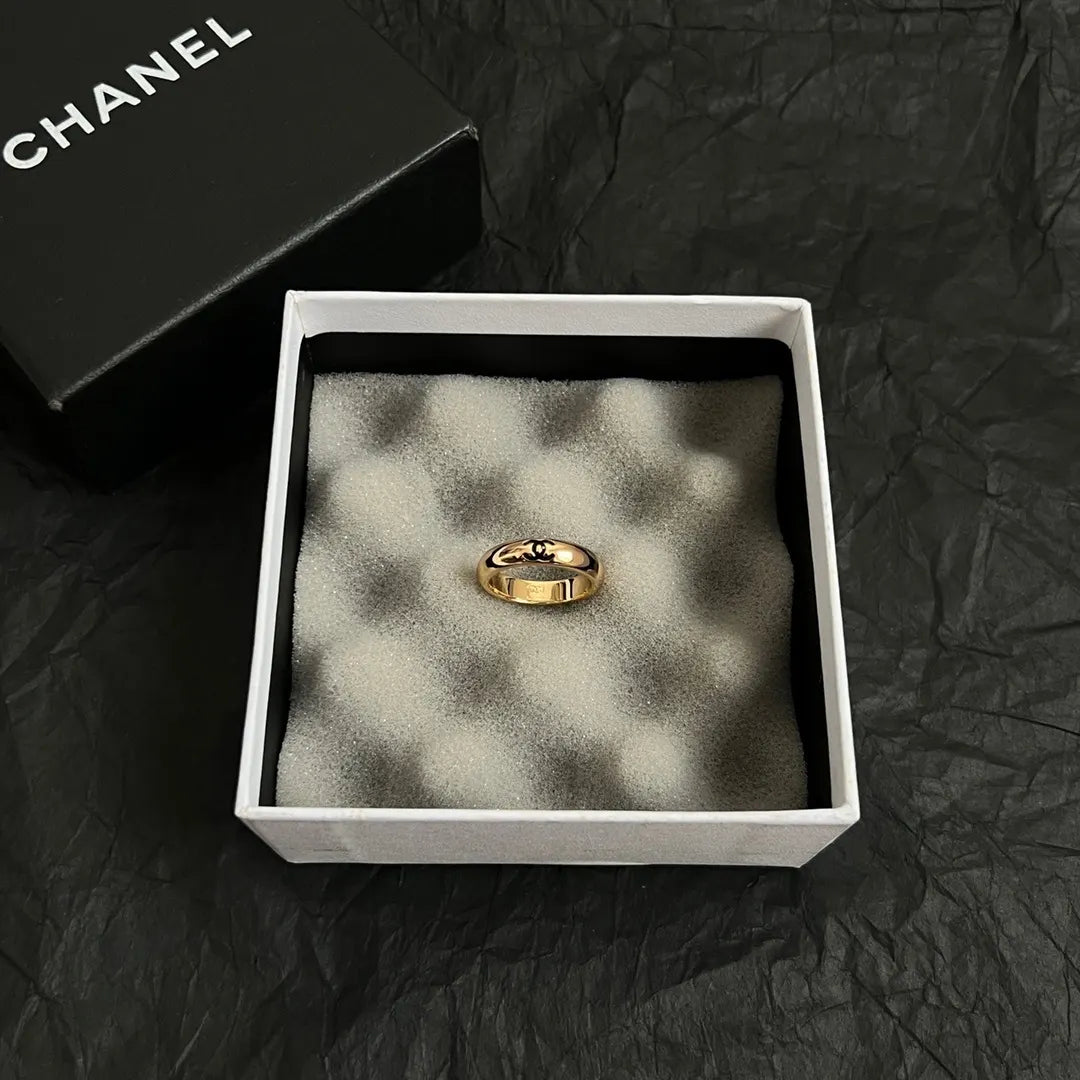classic Chanel Gold CC Logo Ring - Chanel Gold CC Logo Ring - Classic