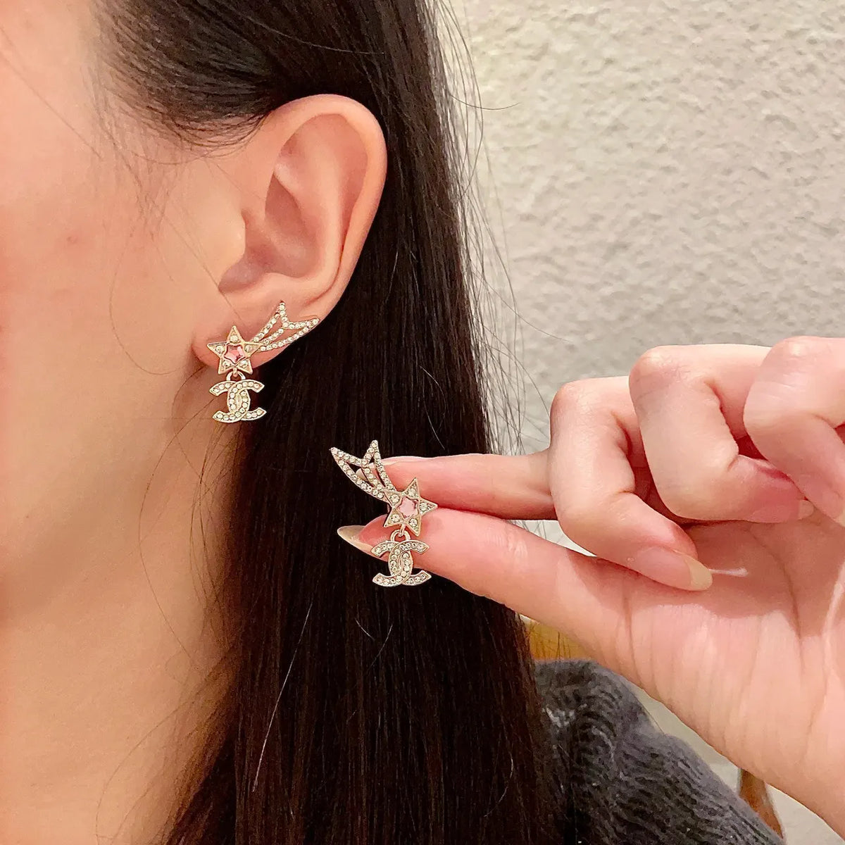 drop Chanel Gold Star Earrings - Chanel Gold Star Drop Earrings